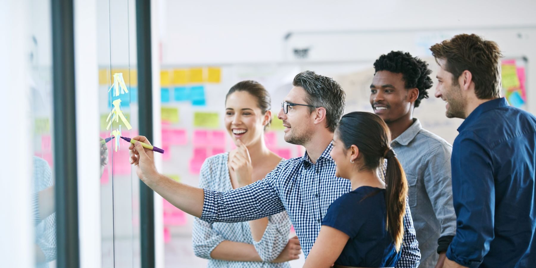 Kompakttrainings für Marketing, Service und Vertrieb besonders gefragt  – neue Termine online buchbar